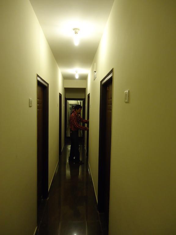 Maple Inn Budget Hotel Бангалор Екстериор снимка